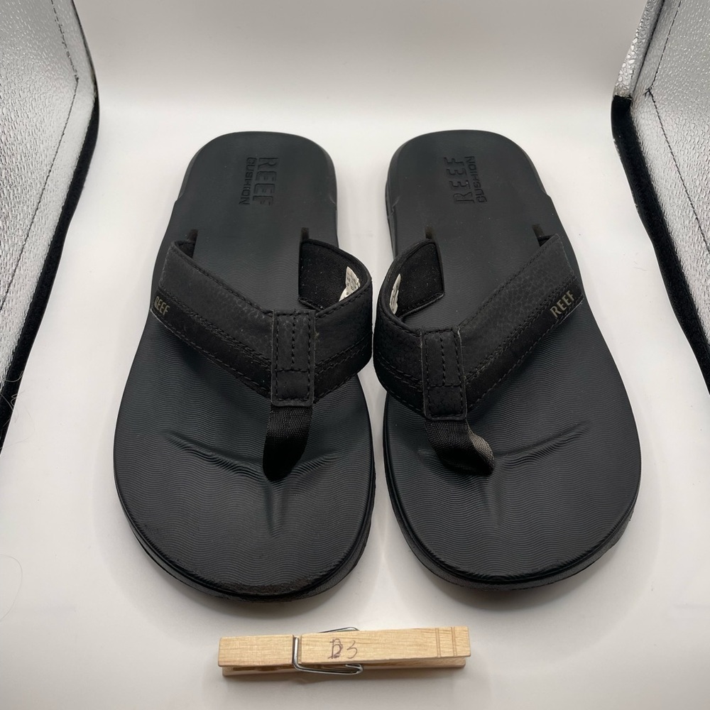 Reef Cushion Men's Black Sandals size 7 - Picture 3 of 10